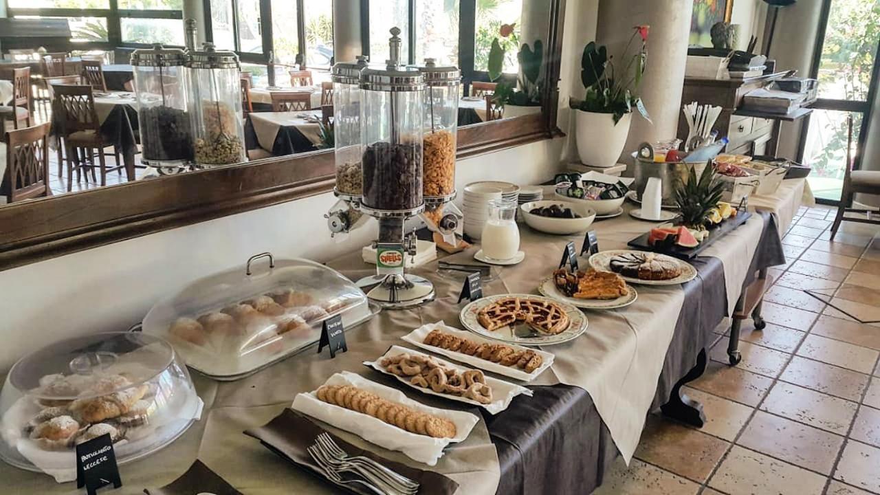 Hotel Il Veliero Torre San Giovanni Ugento Eksteriør billede